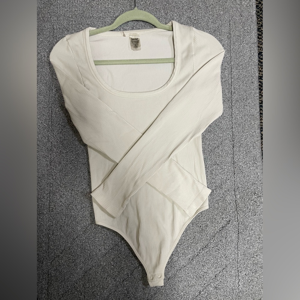 Sunday Best White Ribbed Long-Sleeve Scoop Neck Bodysuit